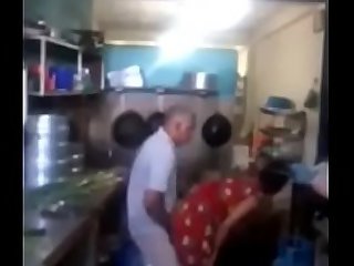 Srilankan chacha having it away his maid at hand kitchen seconds